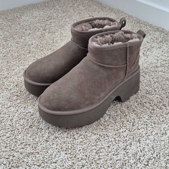 UGG CLASSIC ULTRA MINI HEIGHTS HICKORY PLATFORM BOOTS SIZE 9 - Picture 1 of 7